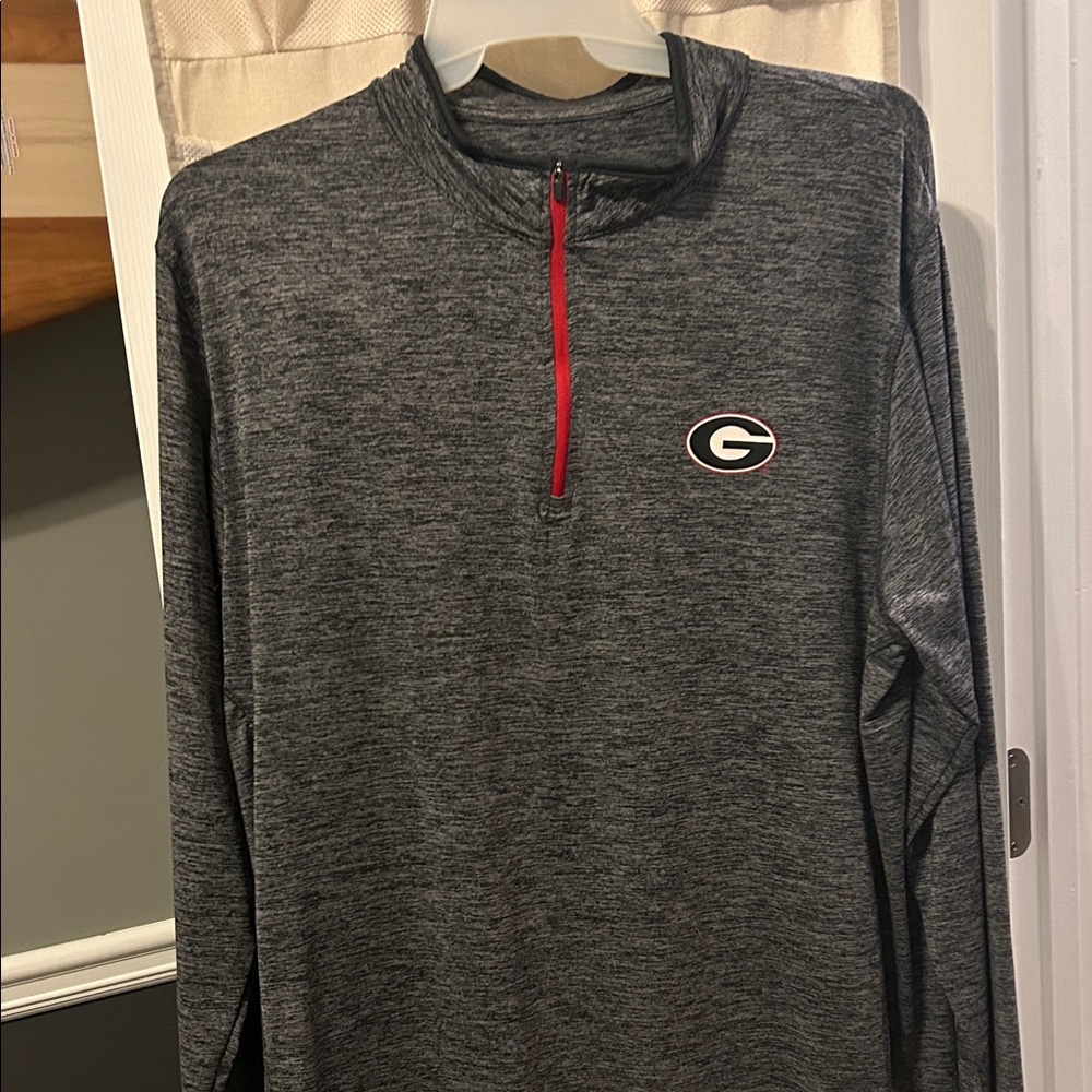 Colosseum Gray Quarter-Zip Sweatshirt with Red Accent